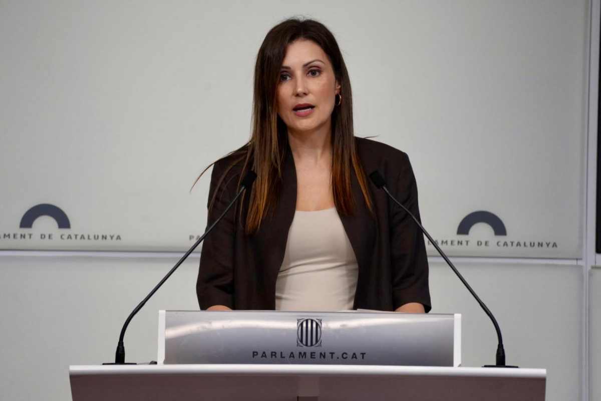 Roldán tacha de “cobarde” a Dalmau por no comparecer por el escándalo del informe PISA